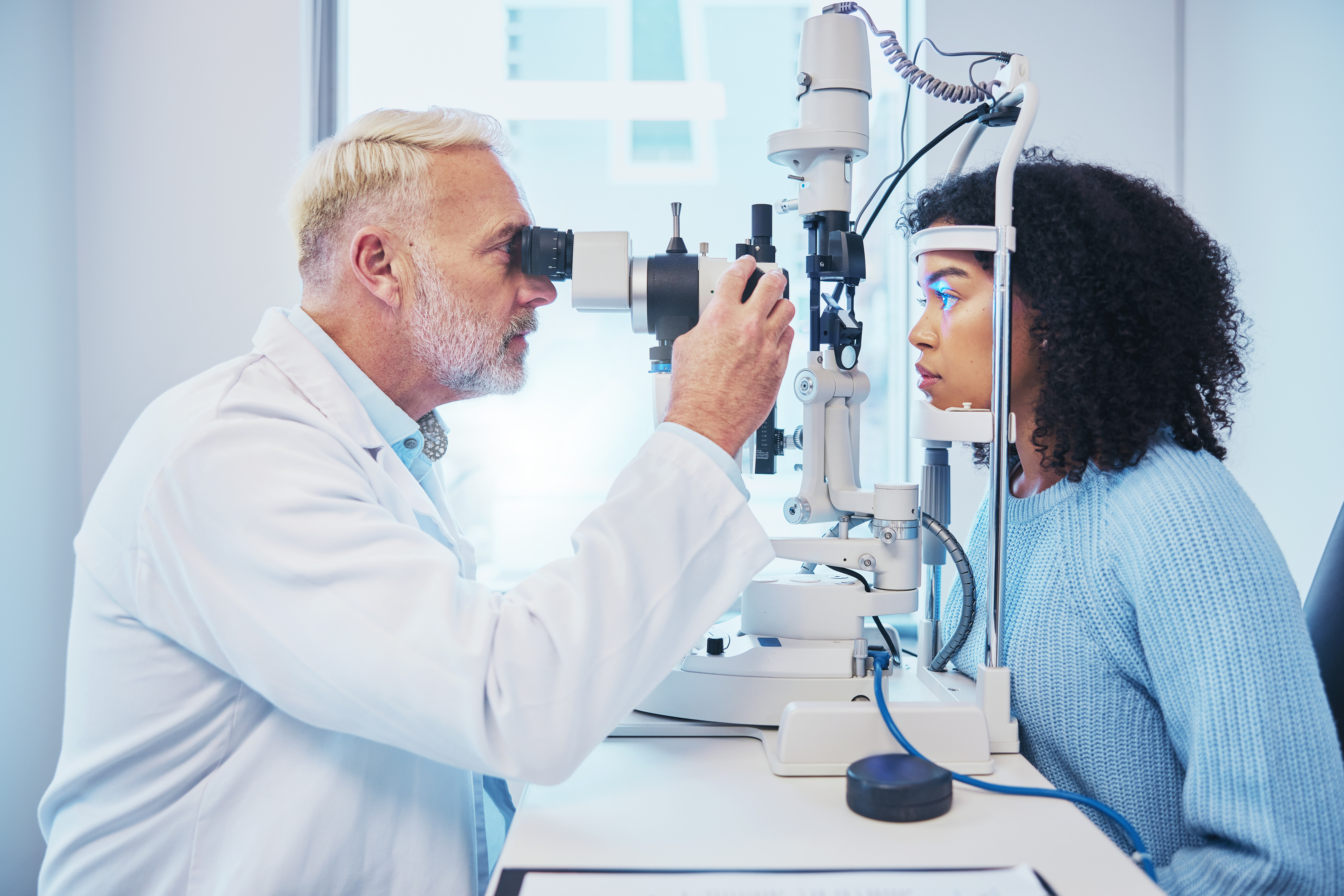 eye-exam-consulting-and-laser-with-doctor-and-bla-2023-11-27-05-27-22-utc_(1)
