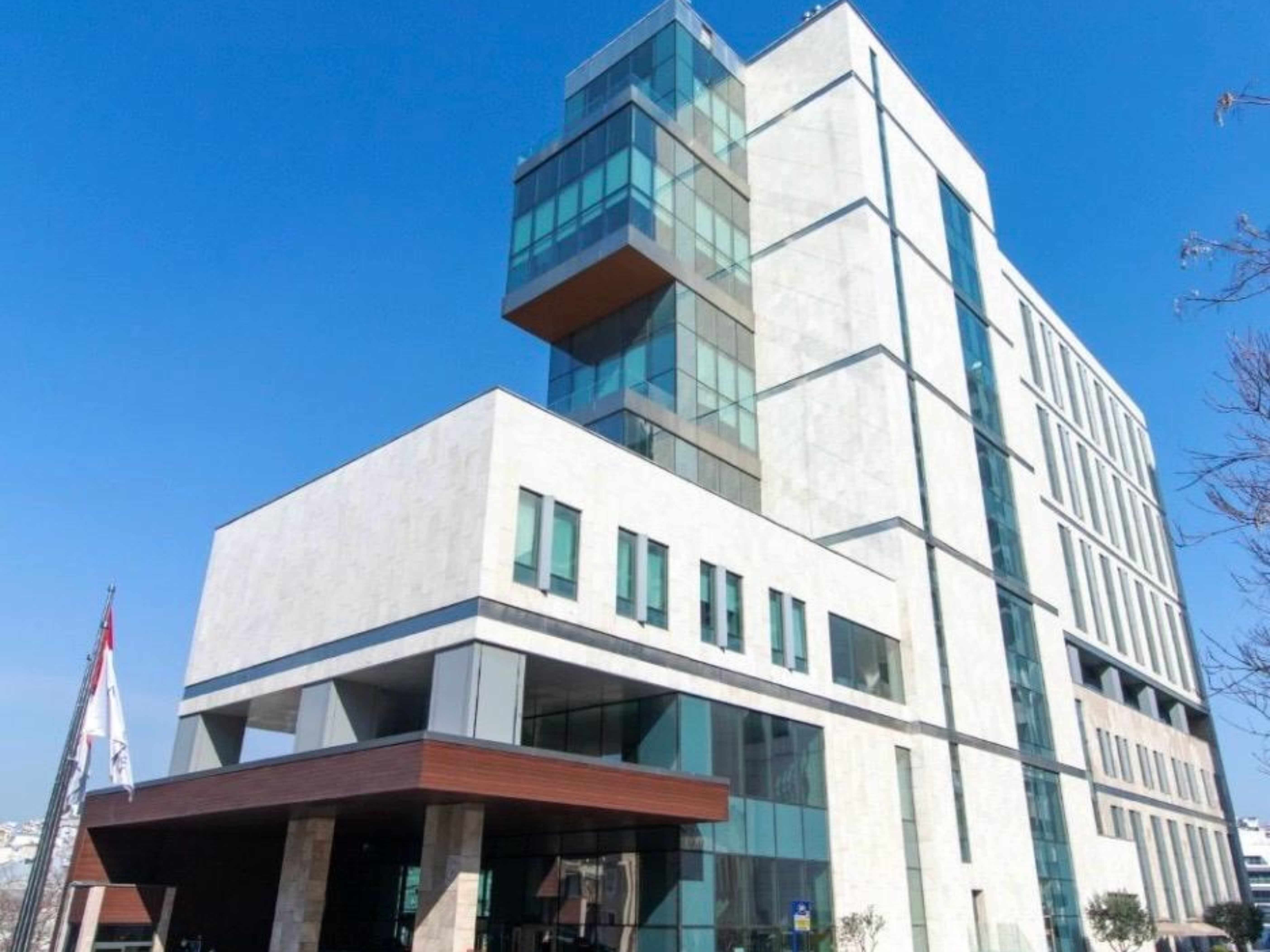 Clinicana Hair Transplant Clinic
