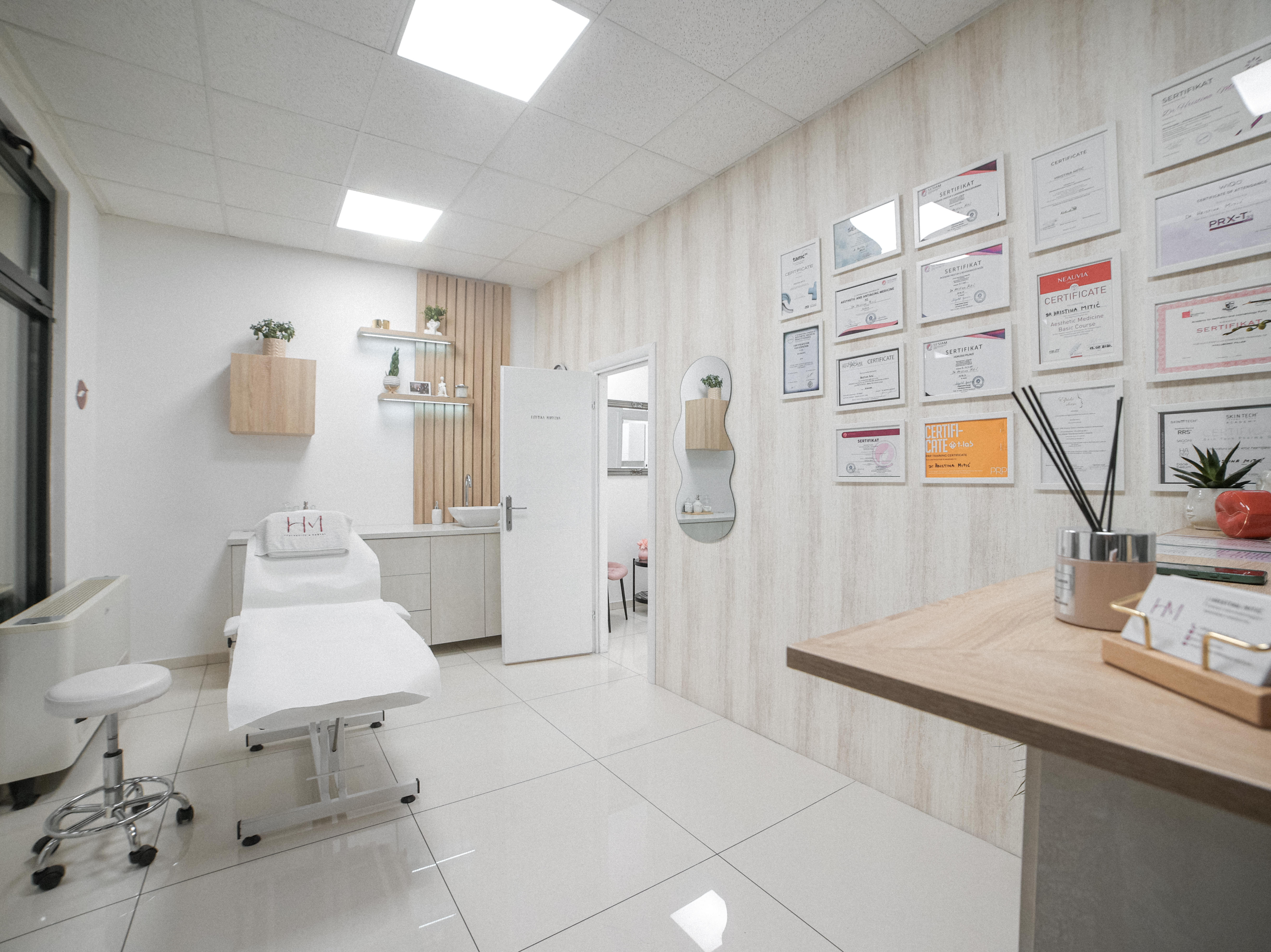 HM Aesthetics & Dental